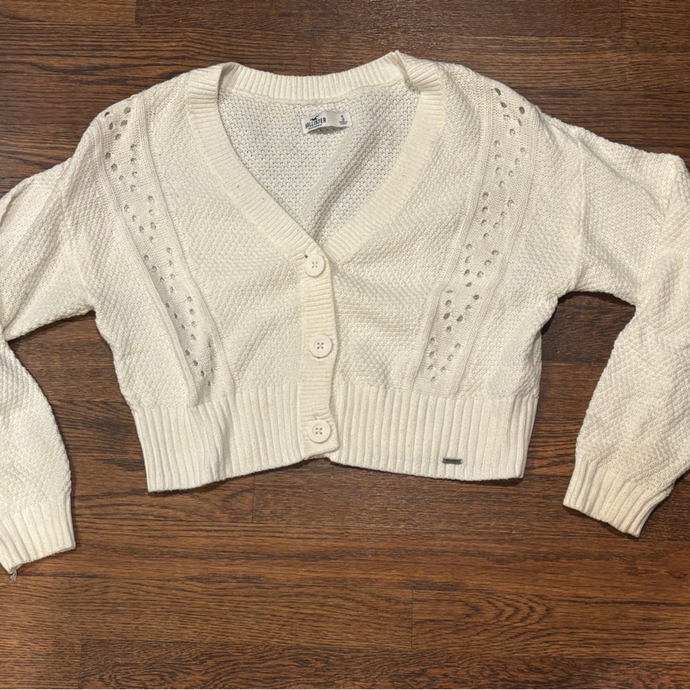 Hollister Women's Ivory Button-Up Cardigan